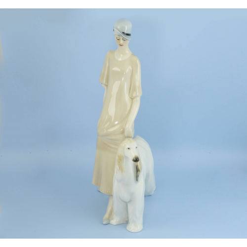 ДАМА С СОБАКОЙ фарфор Royal Doulton Англия