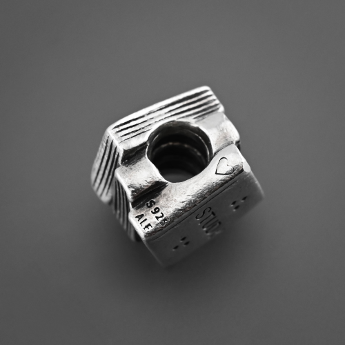 Шарм Знания Pandora серебро 925 проба